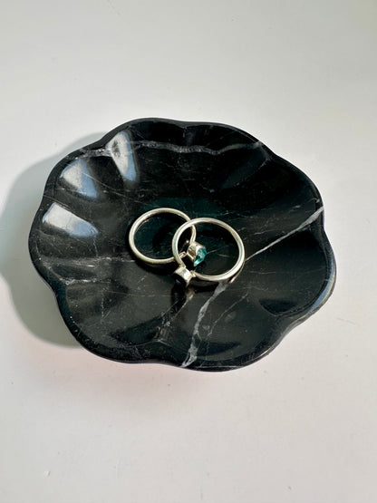 Small Black Marble Scalloped Dish