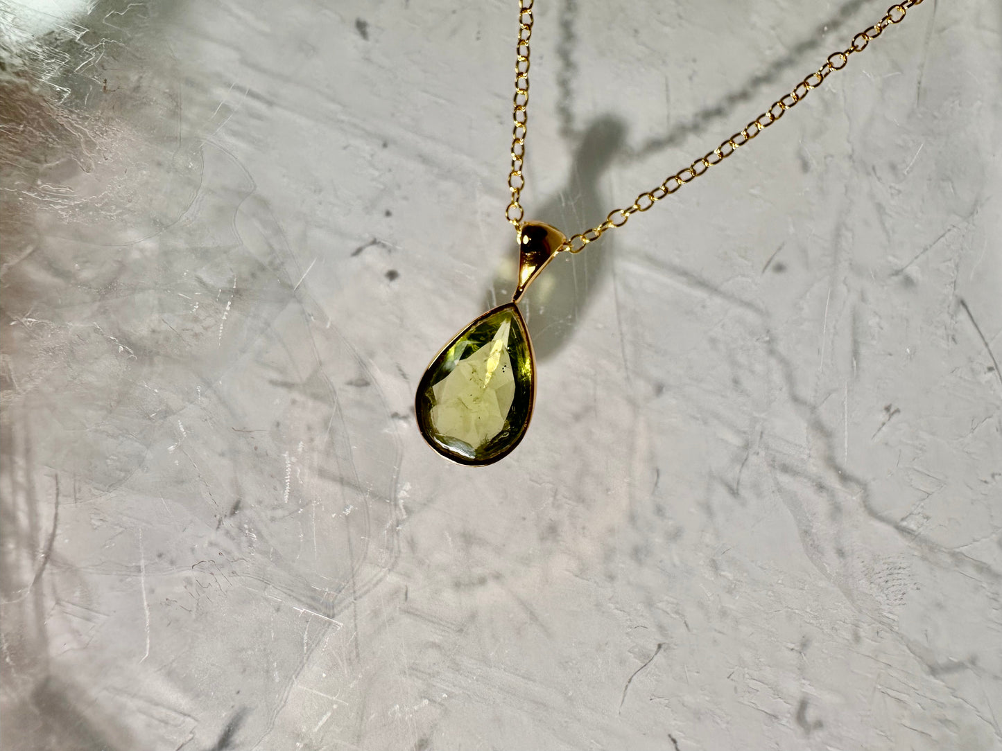 925 Sterling Silver 18K Yellow Gold Vermeil Faceted Peridot Pear Bezel Necklace