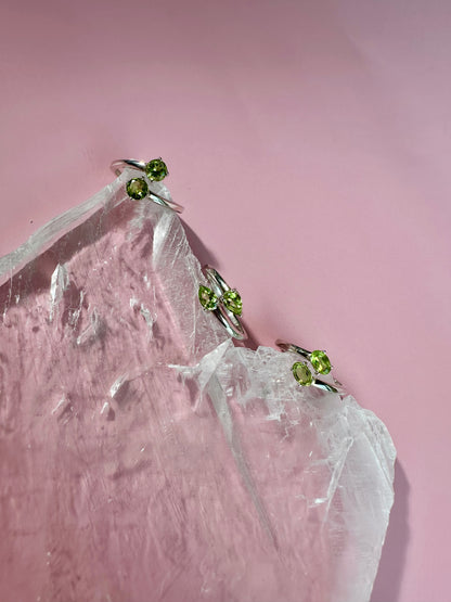 925 Sterling Silver Alma Toi et Moi Two-Stone Adjustable Faceted Peridot Prong Ring