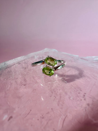 925 Sterling Silver Alma Toi et Moi Two-Stone Adjustable Faceted Peridot Prong Ring