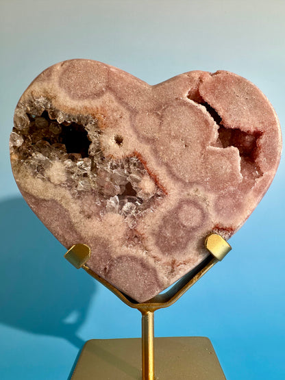 Pink Amethyst Heart on Gold Stand – Option D