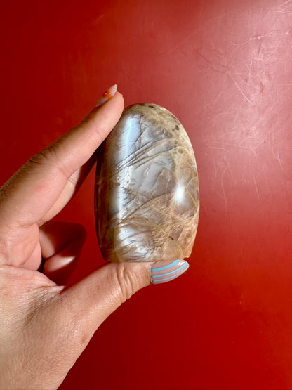Peach Moonstone Standing Freeform – Option C | Collector Crystal, Balance & Gentle Transformation