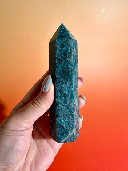 Blue Apatite Tower – Option B | Manifestation, Focus & Ocean Energy Crystal