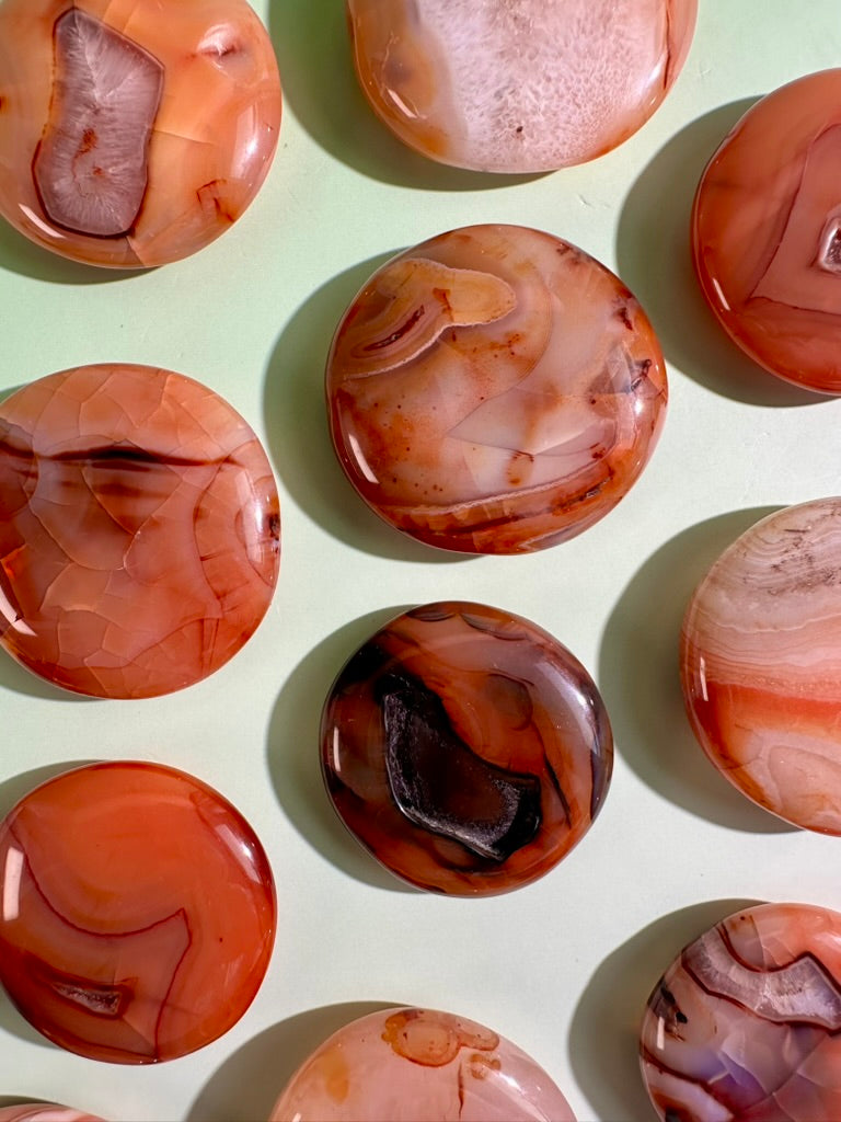 Carnelian Round Flat Palm