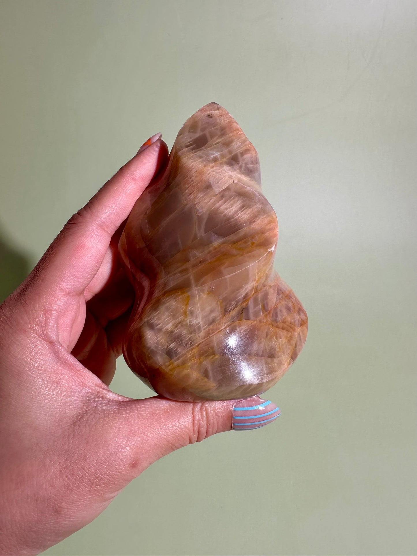 Peach Moonstone Flame – Option E | Collector Crystal, New Beginnings & Inner Peace