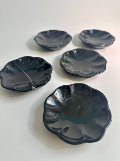 Small Black Marble Scalloped Dish