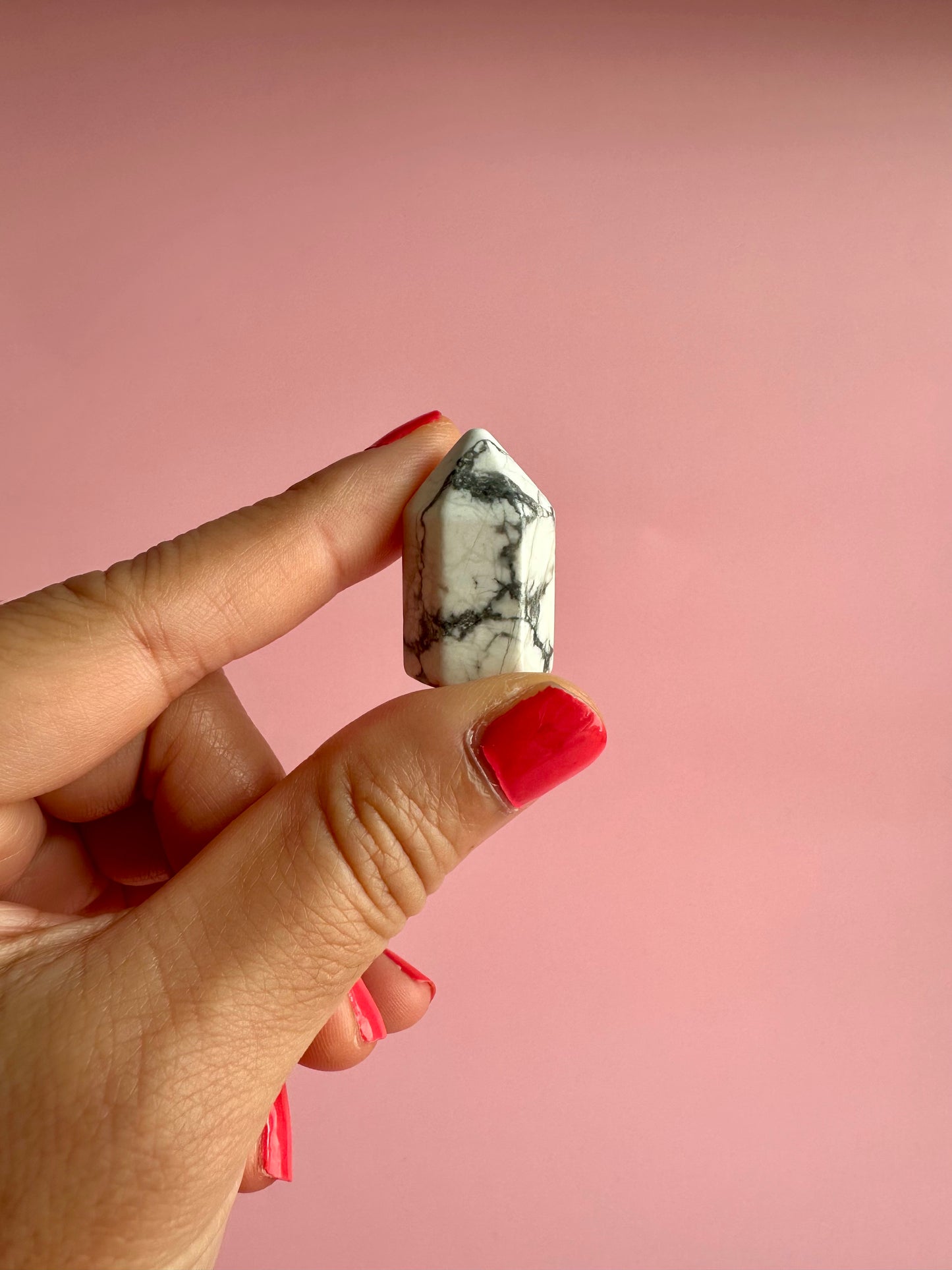 Mini Howlite Tower