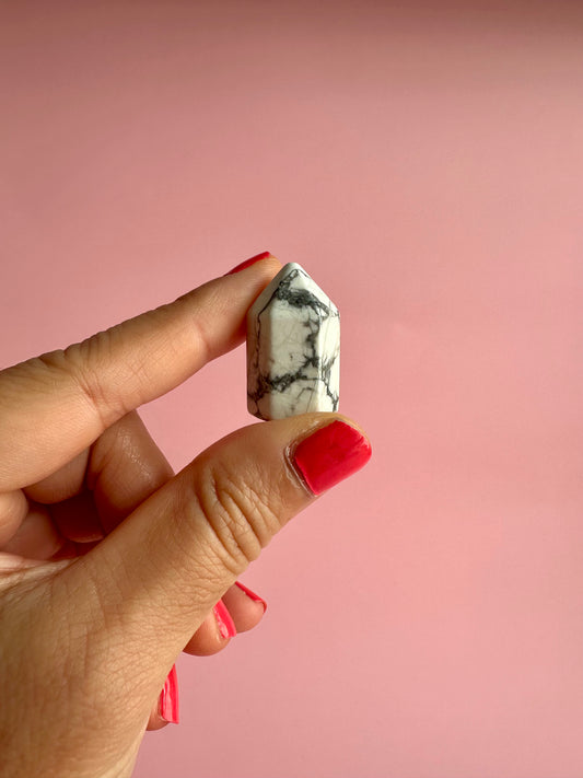 Mini Howlite Tower