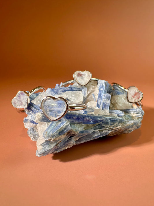 925 Sterling Silver Rainbow Moonstone Heart Ring