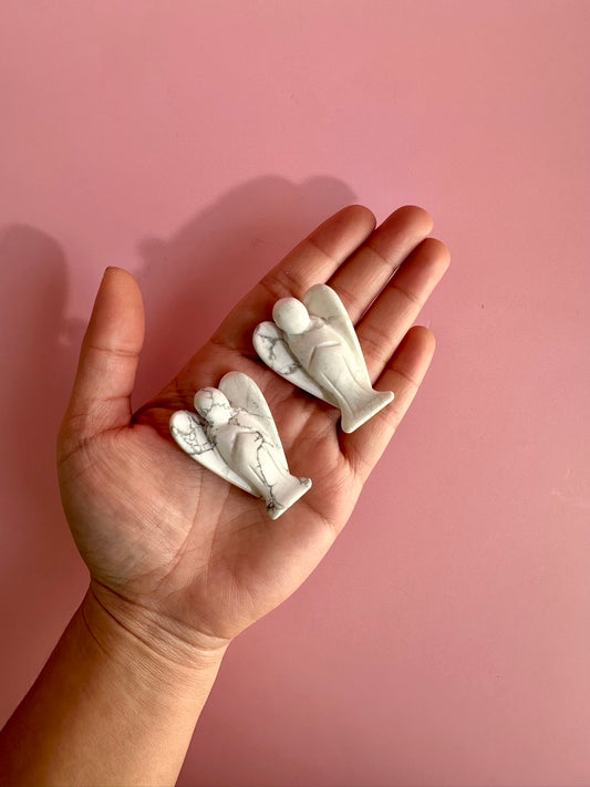 Howlite Angel