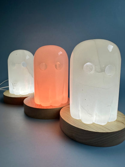 Hand-Carved Onyx Ghost Carving with Wooden Lamp Base – LED Color-Changing Light