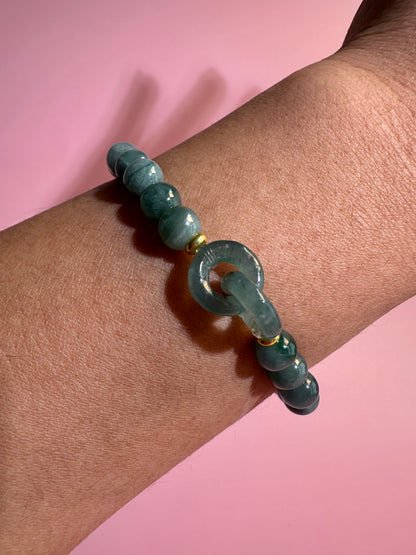 6mm Blue Water Jade Beaded Bracelet with Gold Accent Beads & Double Ring