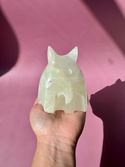 Hand-Carved White Onyx Kitty Cat Ghost