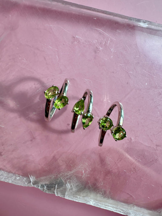 925 Sterling Silver Alma Toi et Moi Two-Stone Adjustable Faceted Peridot Prong Ring