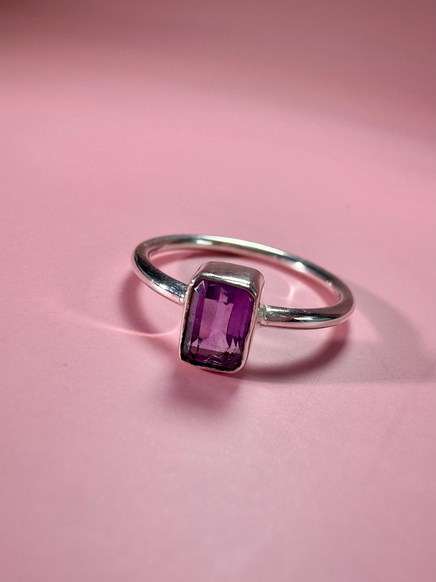 925 Sterling Silver Solitaire Emerald Faceted Amethyst Bezel Ring