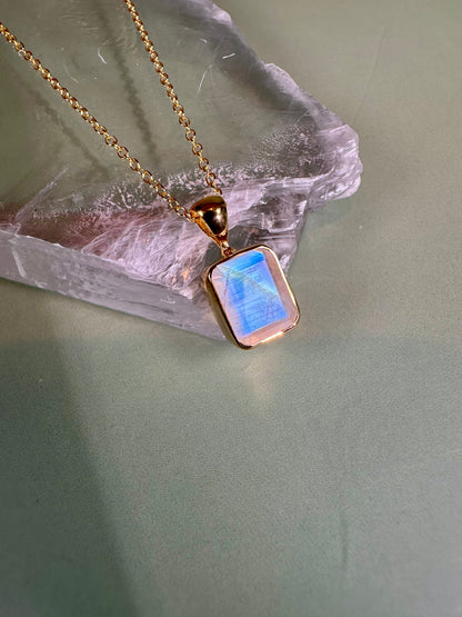 925 Sterling Silver 18K Yellow Gold Vermeil Faceted Rainbow Moonstone Cushion (Pillow) Bezel Necklace