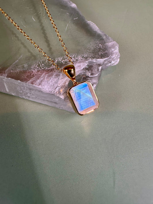 925 Sterling Silver 18K Yellow Gold Vermeil Faceted Rainbow Moonstone Cushion (Pillow) Bezel Necklace