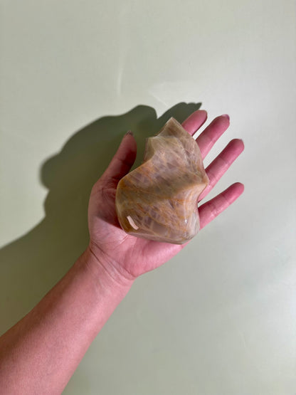 Peach Moonstone Flame – Option E | Collector Crystal, New Beginnings & Inner Peace