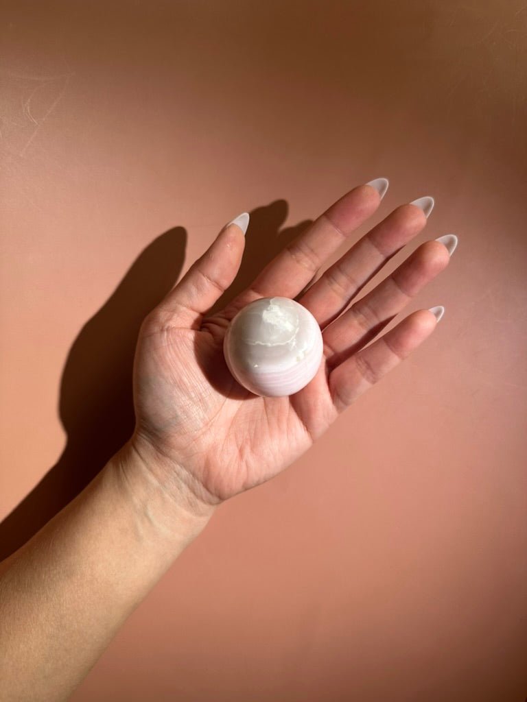 Peruvian Pink Mangano Calcite Sphere UV Reactive – Option E