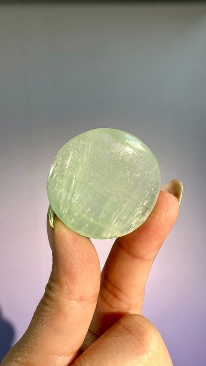 Pistachio Calcite Round Flat Palm
