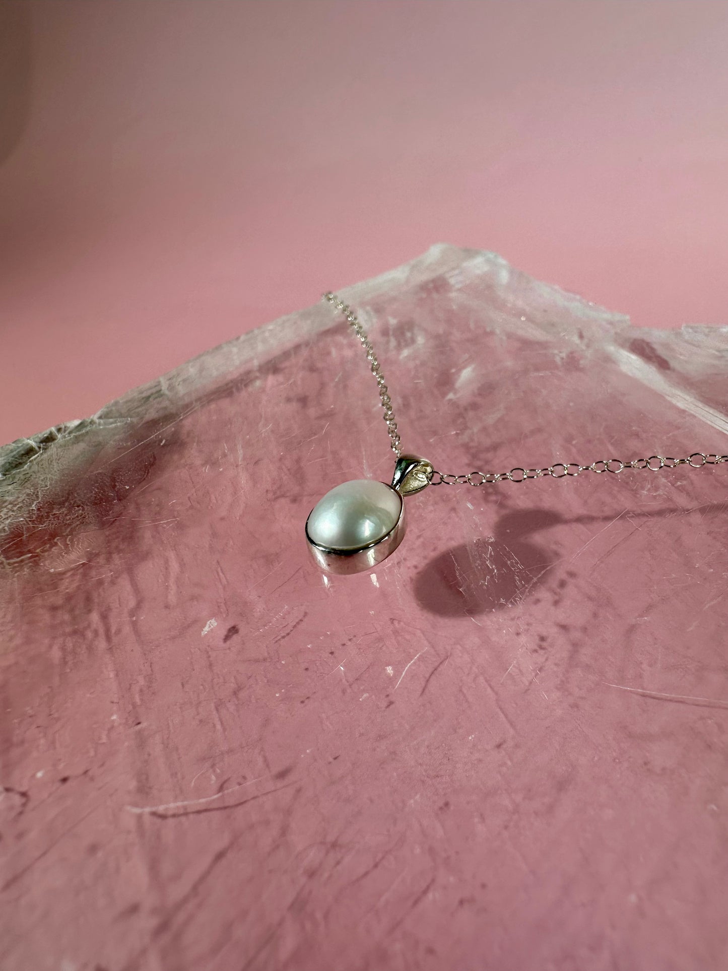 925 Sterling Silver Pearl Oval Bezel Pendant Necklace