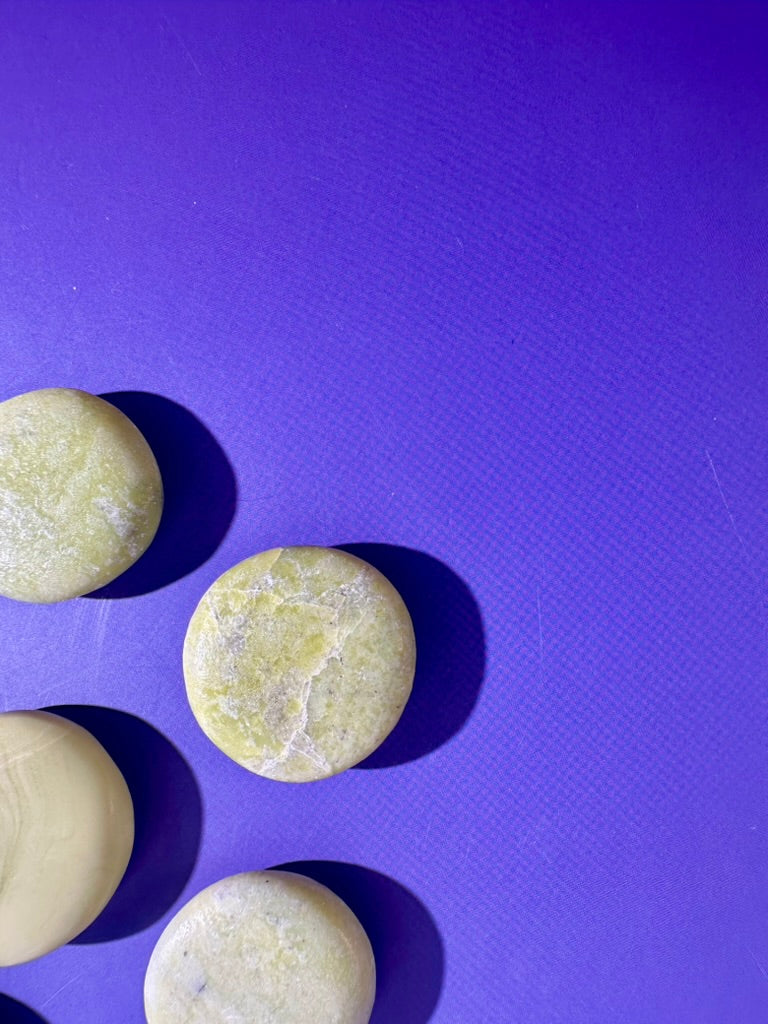 Serpentine Mini Round Flat Palm