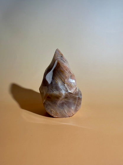 Peach Moonstone Flame – Option A | New Beginnings, Intuition & Feminine Energy Crystal