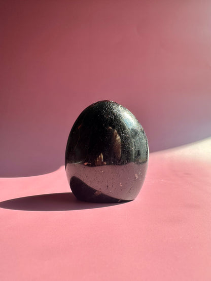 Black Tourmaline Standing Freeform – C