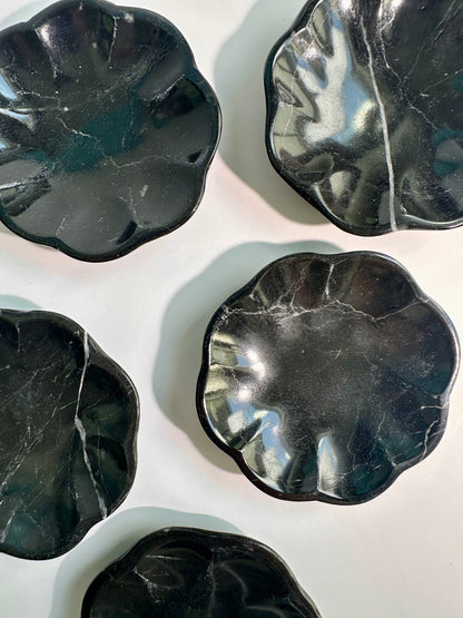 Small Black Marble Scalloped Dish