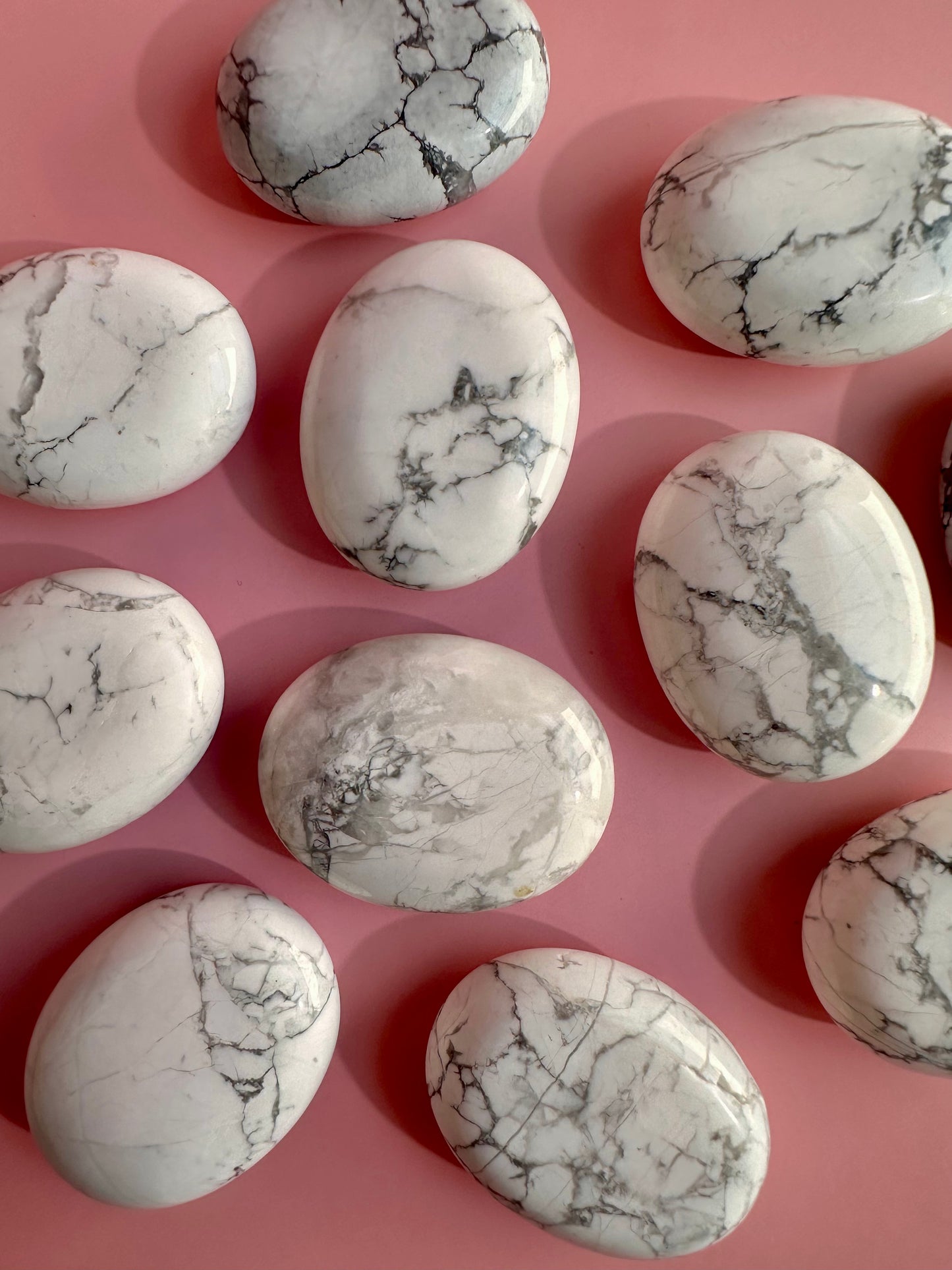 Howlite Palm Stone