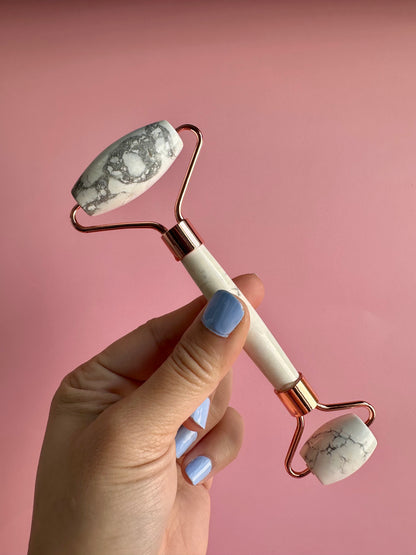 Howlite Gua Sha Facial Roller