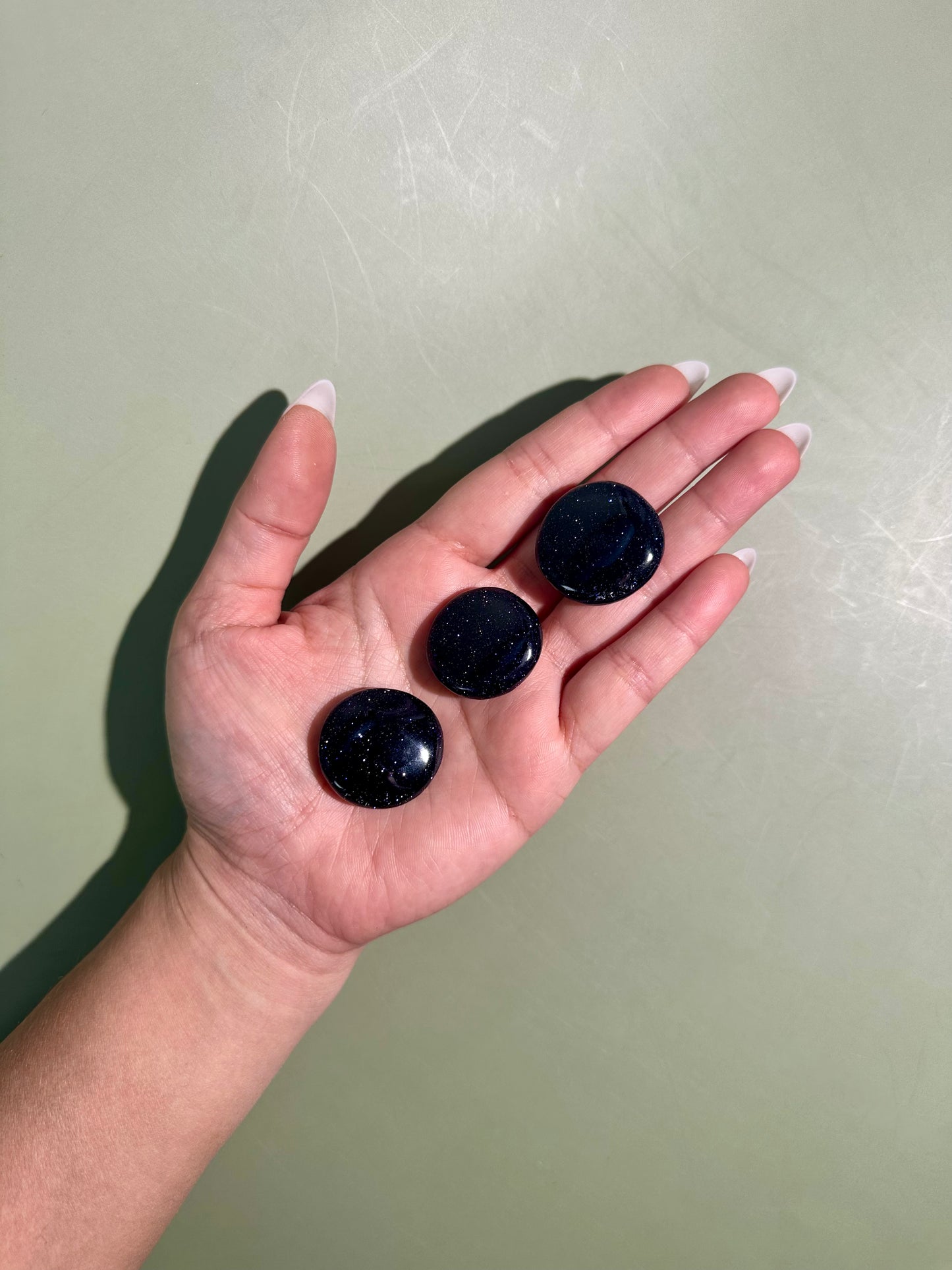 Blue Goldstone Mini Round Flat Palm