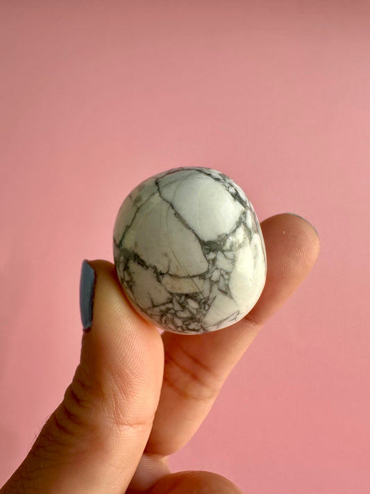 Howlite Tumble