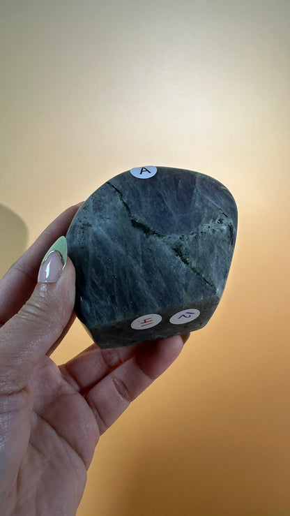 Small Uruguayan Amethyst Cut Base – Option H