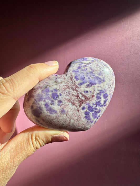 Purple Jade Standing Heart Carving