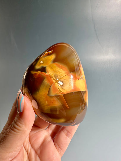 Carnelian Orca Agate Freeform – Option A | Courage, Grounding & Collector Crystal