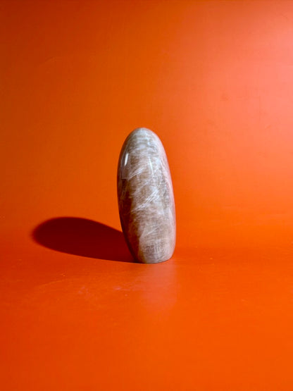 Peach Moonstone Standing Freeform – Option D | Self-Love, Intuition & Serene Energy Crystal