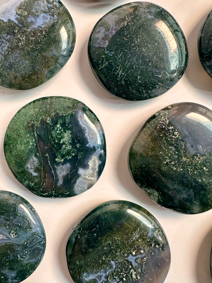 Moss Agate Flat Palm