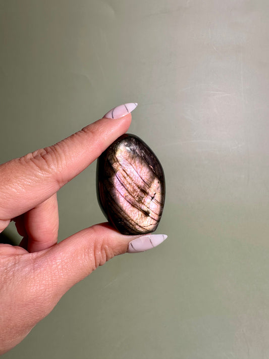 Small Silver Flash Labradorite Standing  Freeform – Option H