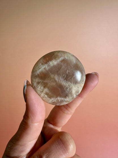 Sunstone Moonstone Round Flat Palm