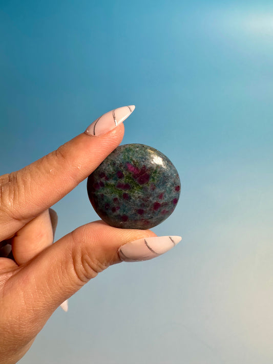 Ruby Kyanite Mini Round Flat Palm