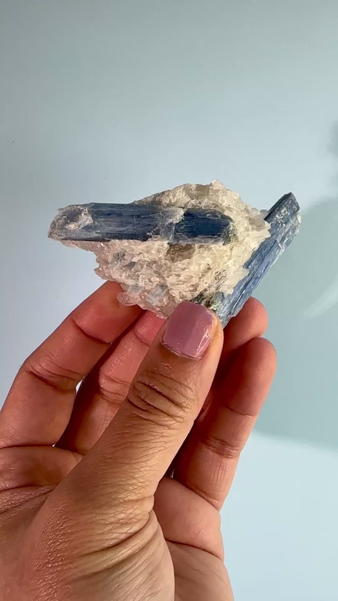 KYANITE IN QUARTZ D