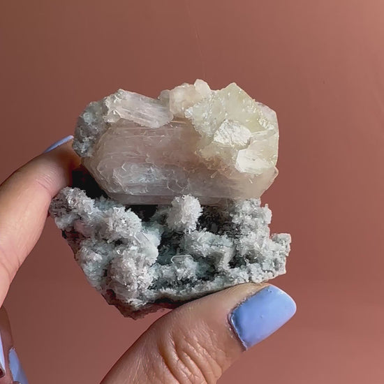 APOPHYLITE STILBITE D