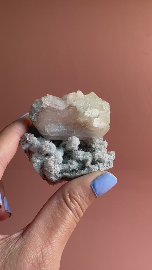 APOPHYLITE STILBITE D
