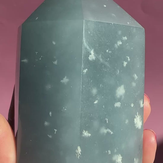 LARGE ANGELITE B