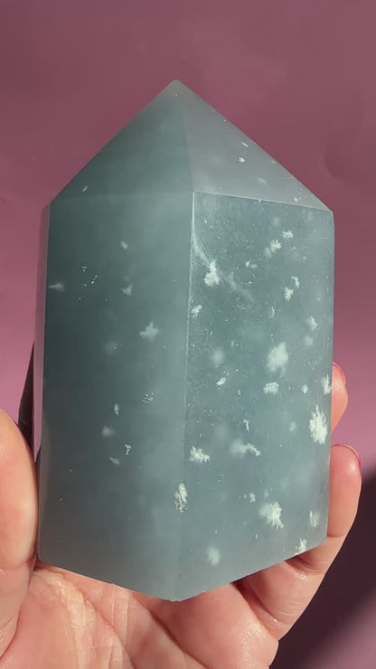 LARGE ANGELITE B